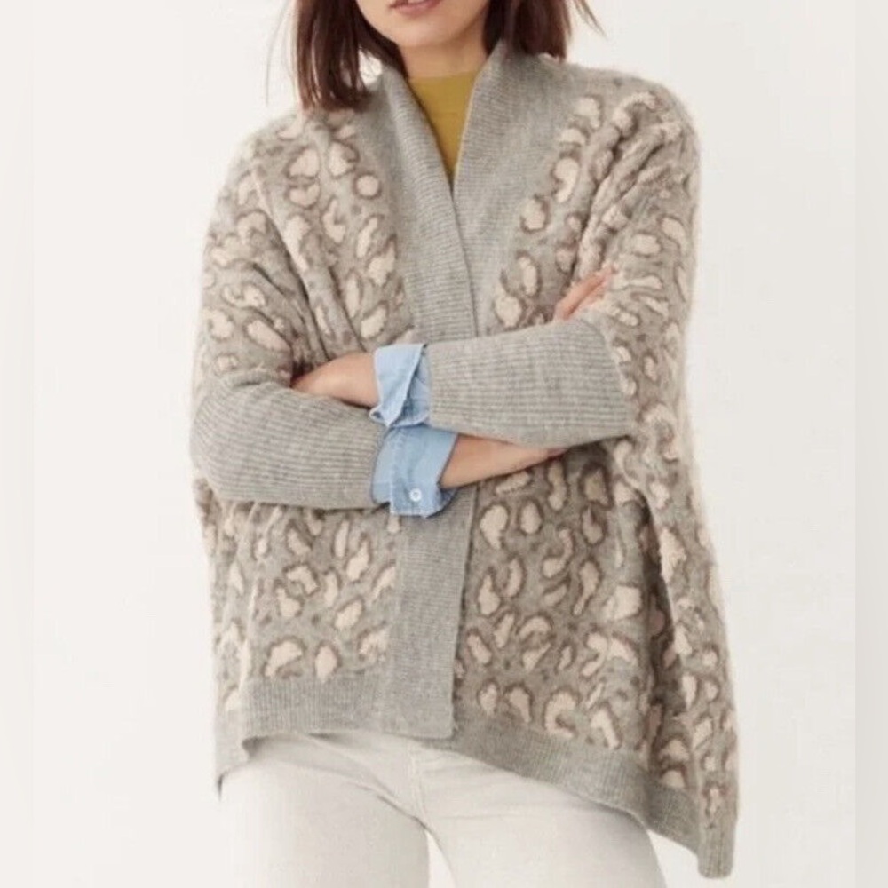 Akemi + kin ( Anthropologie ) cardigan